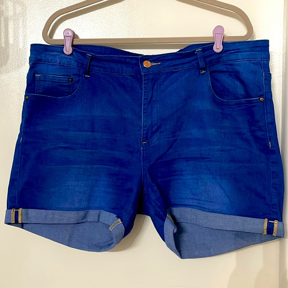 BLUE SAVVY DENIM JEAN SHORTS WOMENS PLUS SIZE 22 BLUE 5-POCKET SUPER STRETCH